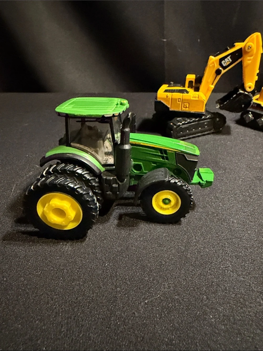Bundle Die-cast Hot Wheel Toys~Including Yoshi!